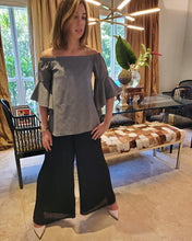Load image into Gallery viewer, PLEATED WIDE-LEG PANT
