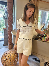 Load image into Gallery viewer, IVORY KNIT SCALLOPED TOP
