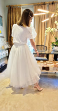 Load image into Gallery viewer, WHITE ORGANZA PUFF SLEEVE TOP
