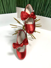 Load image into Gallery viewer, METALLIC RED KNOTTED BOW SHOE
