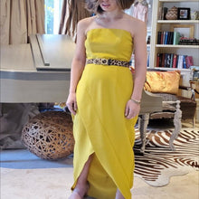 Load image into Gallery viewer, MUSTARD STRAPLESS GOWN
