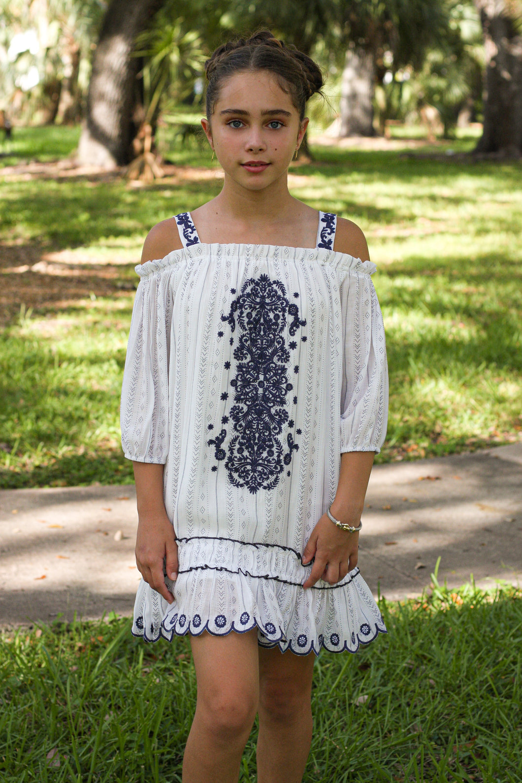 WHITE/NAVY EMBROIDERED DRESS